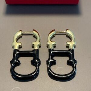 CAROLINA HERRERA EARRINGS